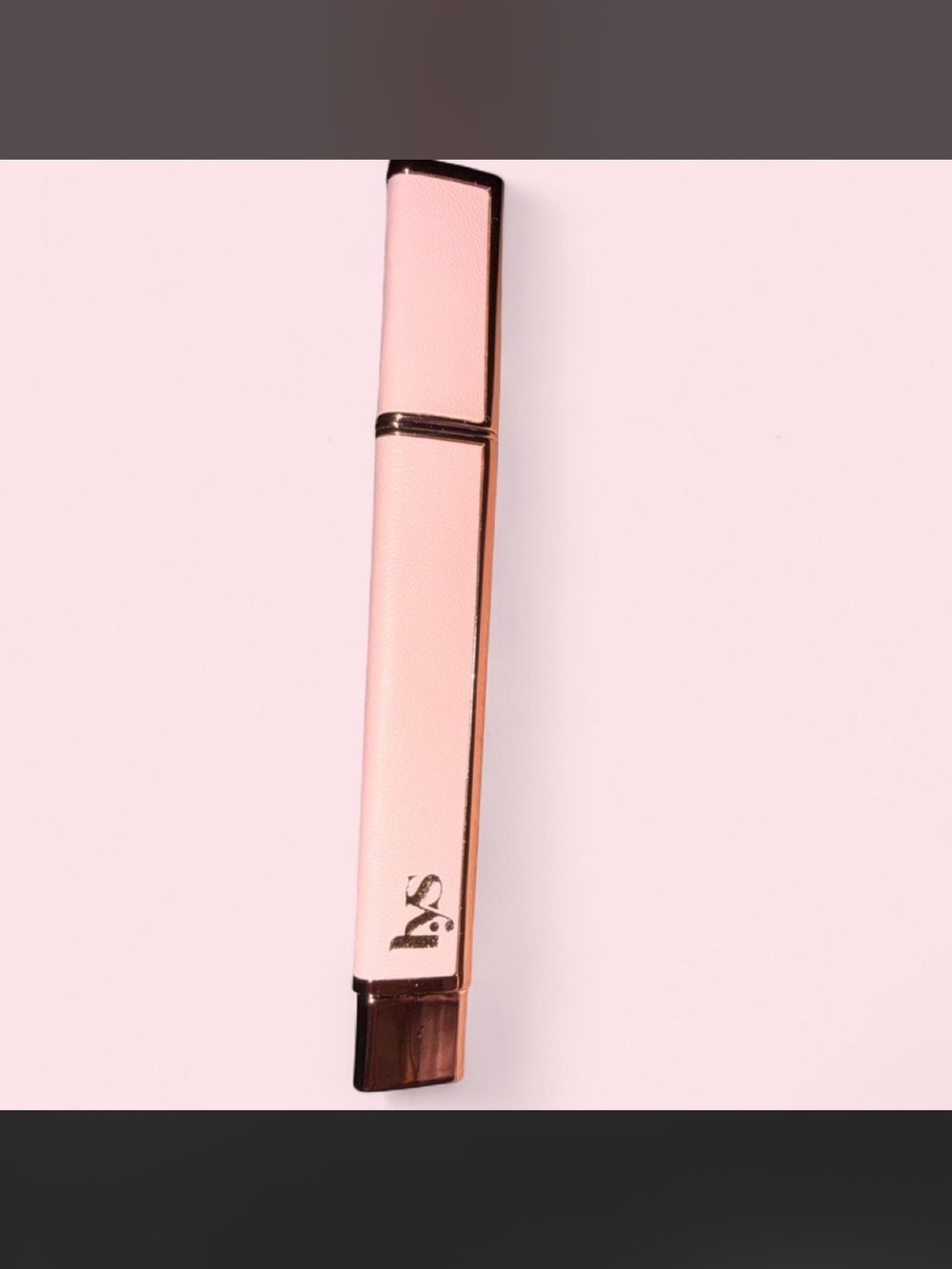 LYS Beauty 
SPEAK LOVE UP — PLUMPING GLOSS LIP BALM